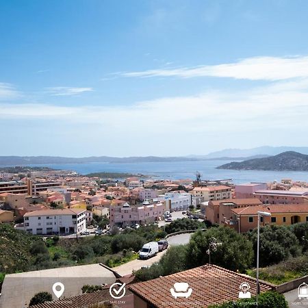 Homey Experience - Central Stay La Maddalena  Exterior foto